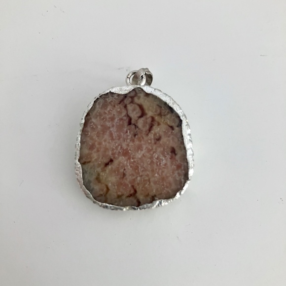 Raw smoky quartz druzy pendant in electroplated silver setting - Picture 5 of 5